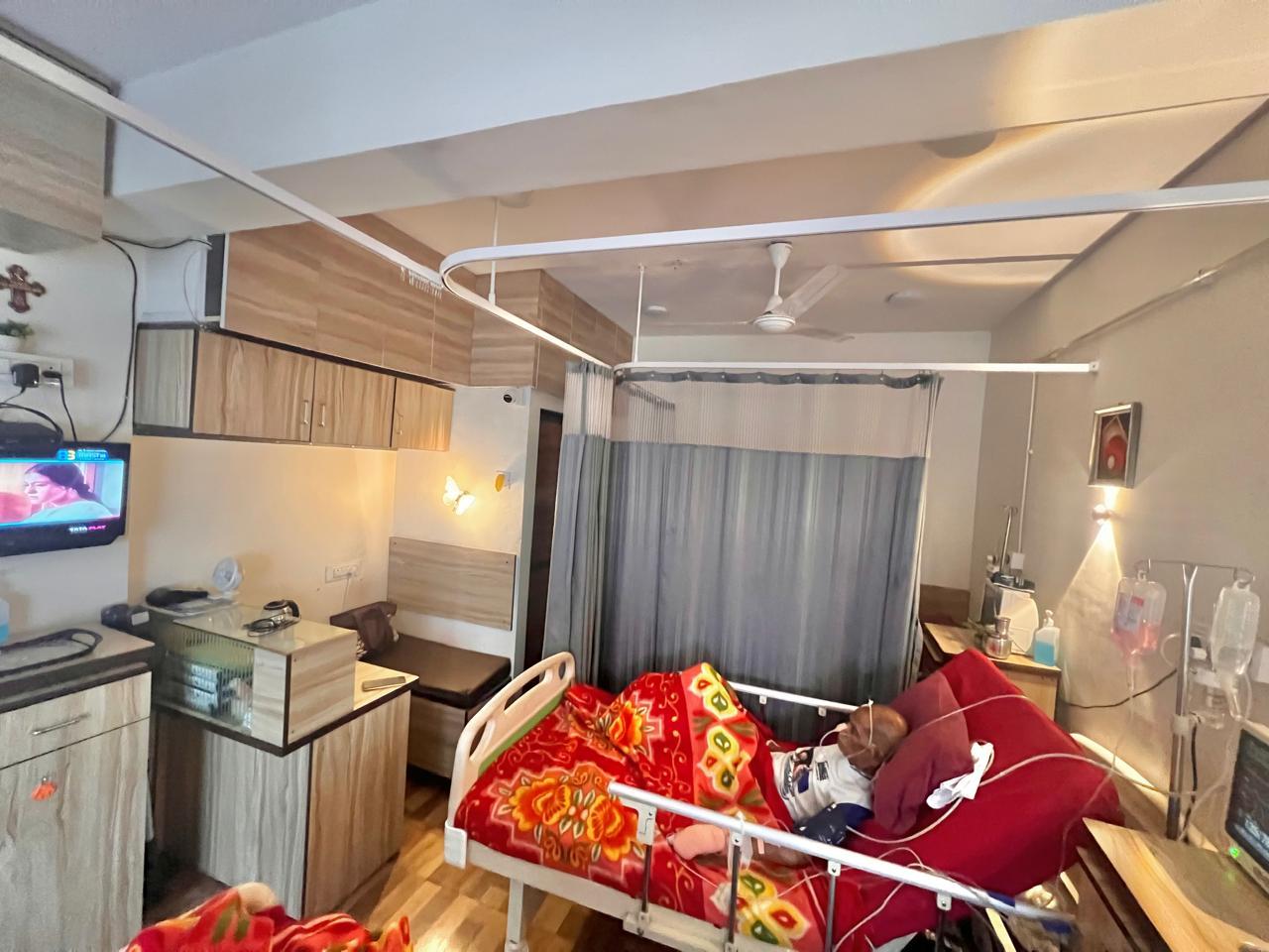 Well-equipped, comfortable patient care room